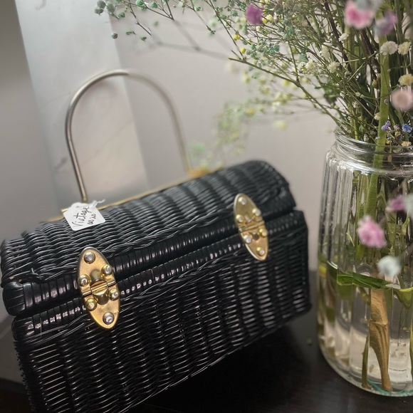 Vintage Basket Weave Purse - Picture 3 of 6